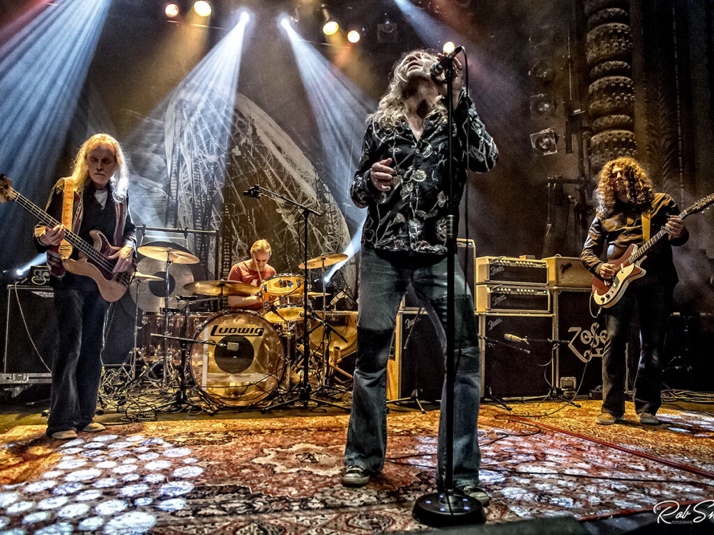 Led Zeppelin by Physical Graffiti